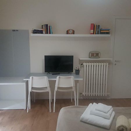 Affittacamere La Scala Lecco Bagian luar foto