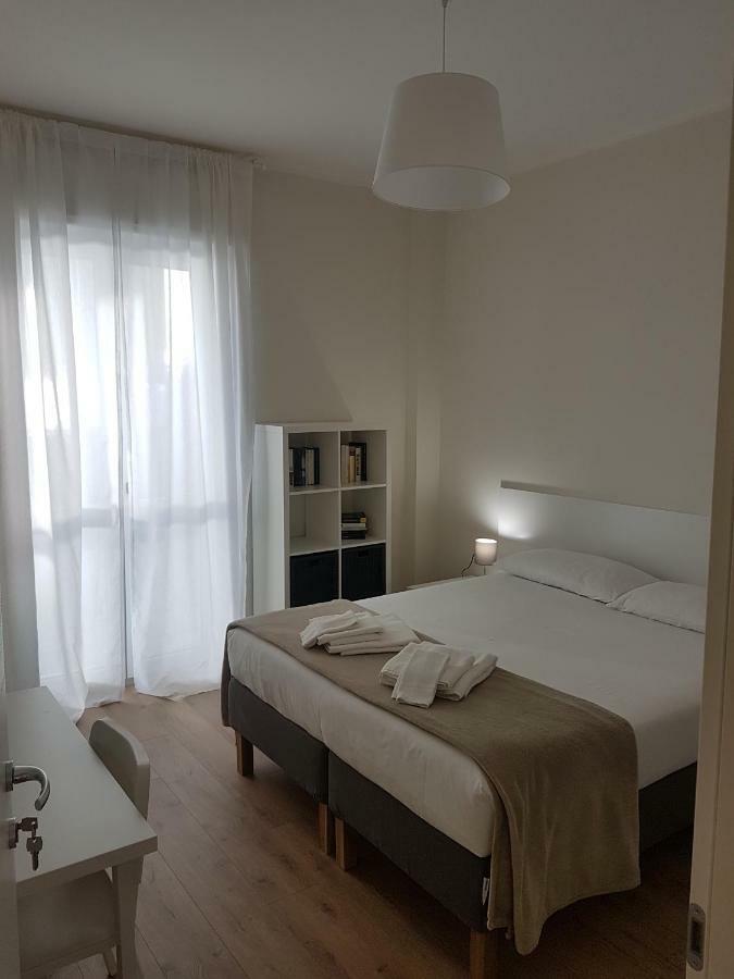 Affittacamere La Scala Lecco Bagian luar foto